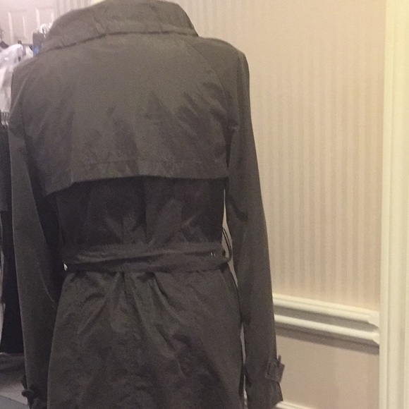 ⬇️Price drop ⬇️NWOT Kaki green utility jacket multifunctional cowl neck - Picture 2 of 3